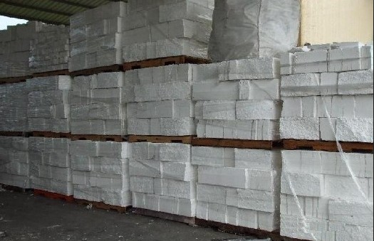 EPS冷壓機降低EPS污染和高廢物處理成本:秦風EPS壓實機